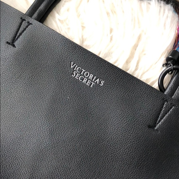 Handbags - Victoria’s Secret black tote bag